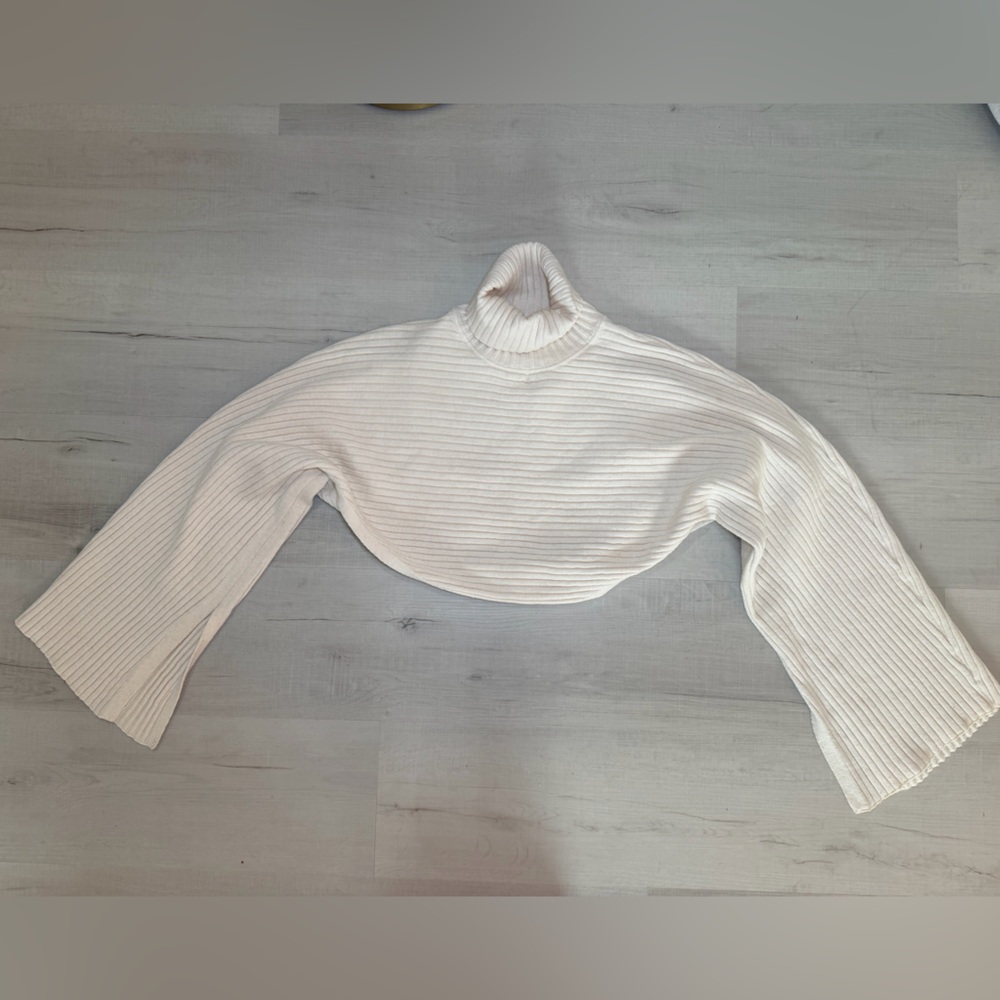 Free People Billie Mock Neck‎ Cropped Sweater